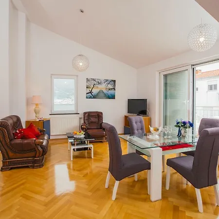 Dilber Apartman *